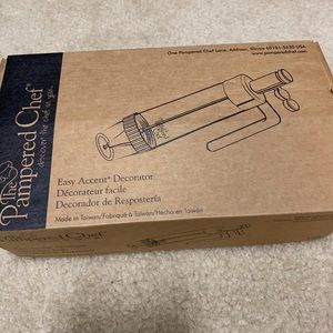 Pampered Chef easy decorator